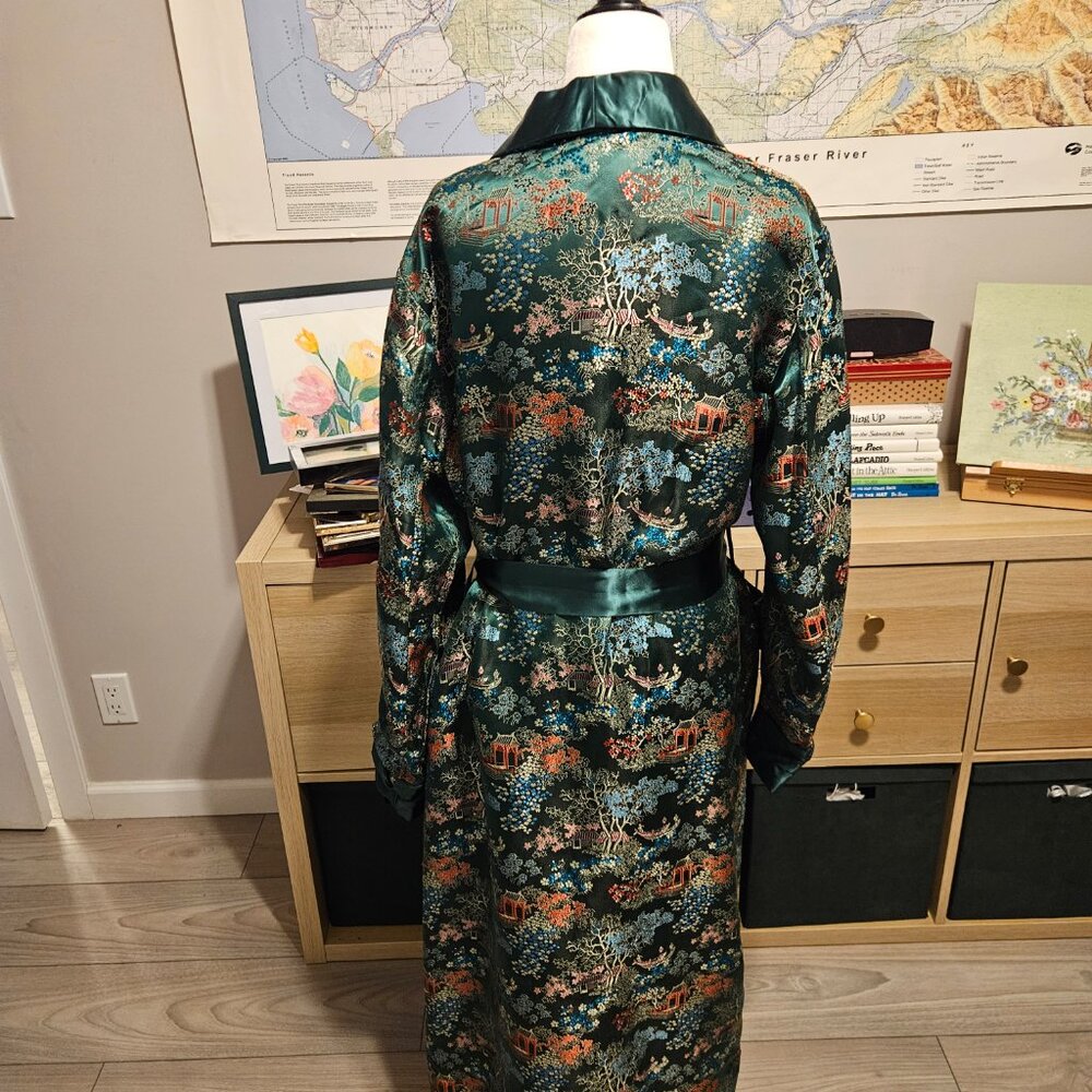 Vintage Silk Brocade Robe - Picture 4 of 8